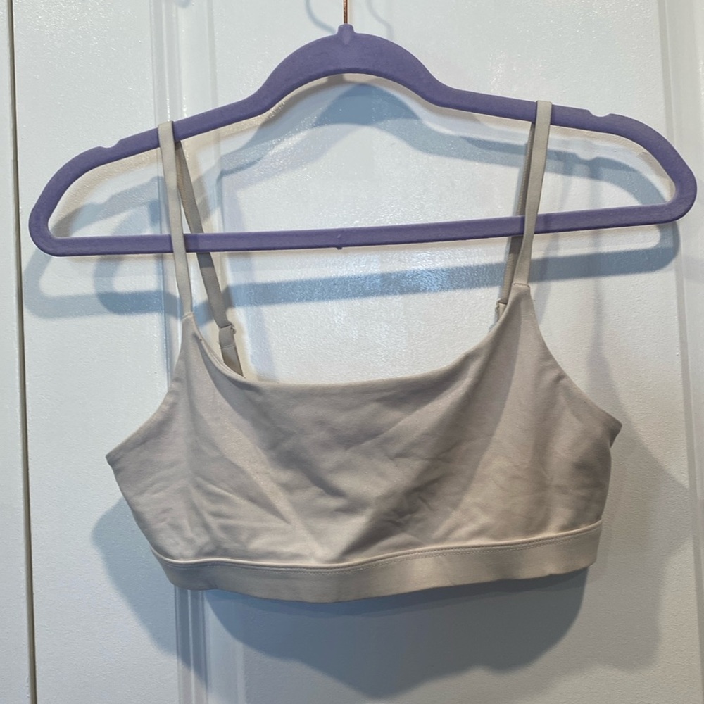 Fabletics: Sparkly Off White Sports Bra